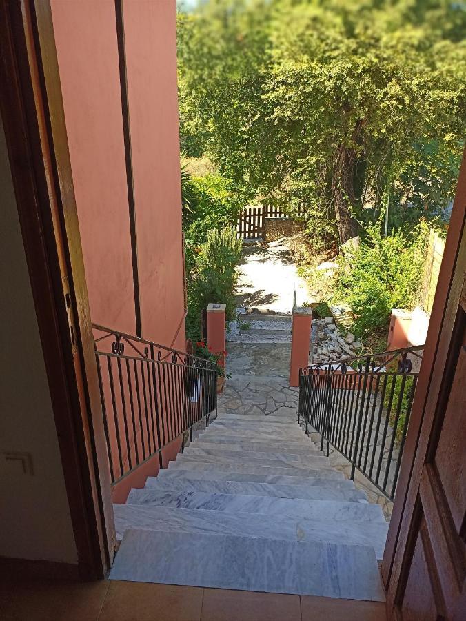Iren Holiday Apartment Ypsos Eksteriør bilde